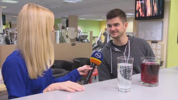 Minerálka vs iontové nápoje.