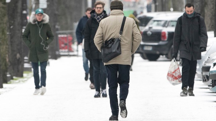 Zasnežené ulice Paríža.