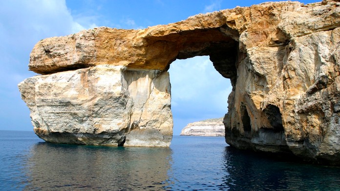 Tragédia neďaleko populárneho dovolenkového miesta. Žena sa na štvorkolke zrútila z útesu do mora