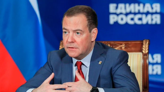 Vojna sa mohla začať už oveľa skôr. Medvedev spomenul dve udalosti, po ktorých už nebolo cesty späť