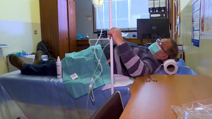 Andrew Robertson z Liverpoolu reaguje po LM na pôde Salzburgu.