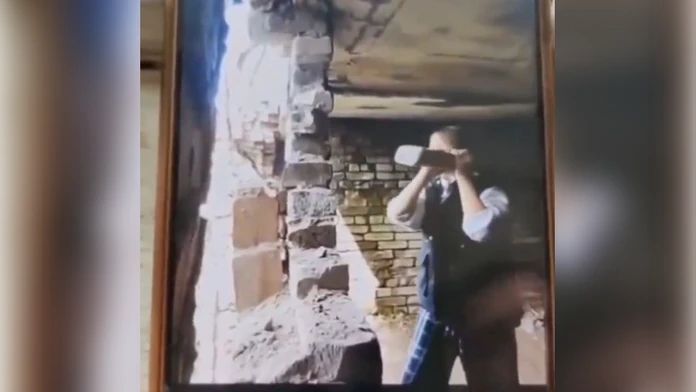 VIDEO: Ruské tínedžerky sa nakrúcali, ako búšia do steny v opustenom dome. Zrútenie stropu neprežili
