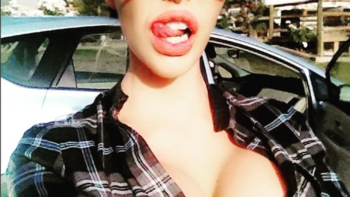 Chloe Lattanzi 