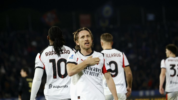 San Siro vo vare, milánske derby ovládlo AC a skresalo manko. Suslov si po zranení zvyká na väčšiu minutáž