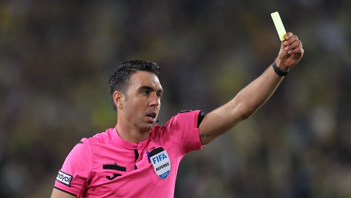 UEFA je spokojná s fungovaním nového pravidla. Rozšíri ho do všetkých svojich súťaží