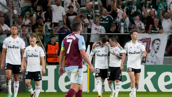 Konferenčná liga: Aston Villa zakopla v Poľsku. Fenerbahce v „trnavskej“ skupine podľa očakávaní