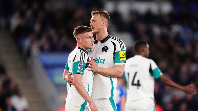 Newcastle potvrdil rolu favorita presvedčivým triumfom. O všetkom rozhodlo úvodné dejstvo