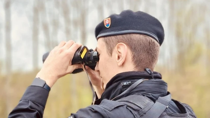 Polícia, hliadka, kontroly (ilustračná snímka)