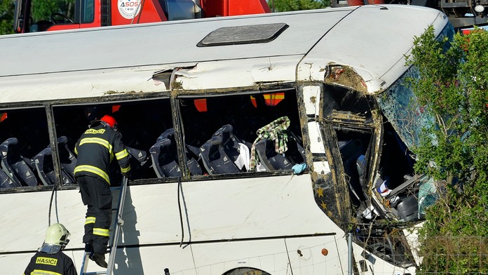 Autobus smrti, v ktorom zomreli štyri študentky gymnázia.