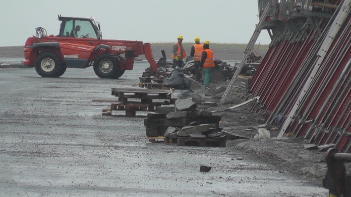 Vandalizmus na cintoríne.