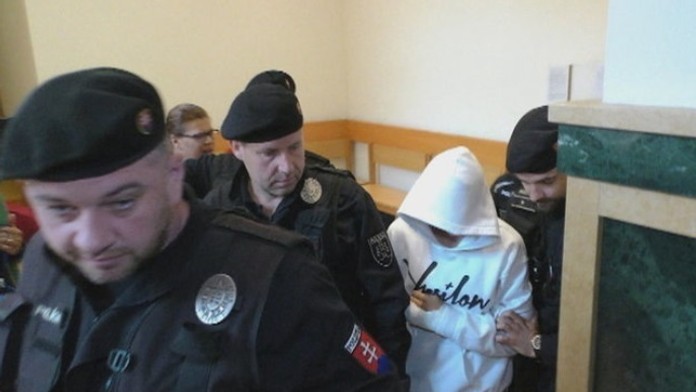 Ivan Barbašev zo St. Louis proti NY Islanders.