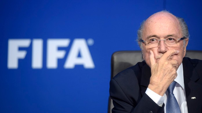 Sepp Blatter na archívnej snímke.