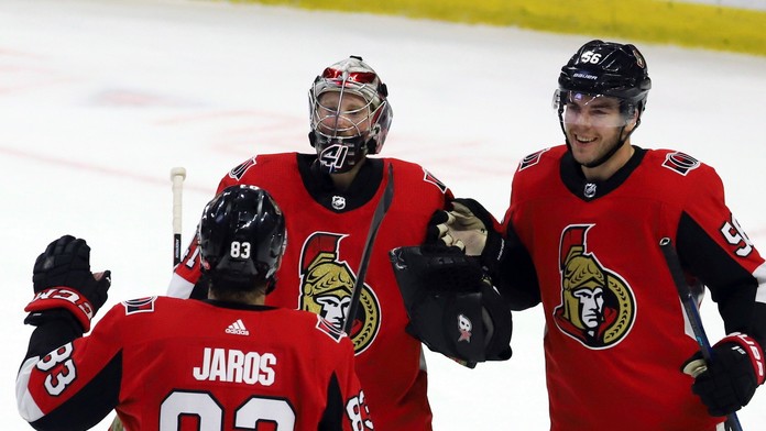 Zľava hráči Ottawy Christián Jaroš, Craig Anderson a Magnus Pääjärvi (archívna snímka)