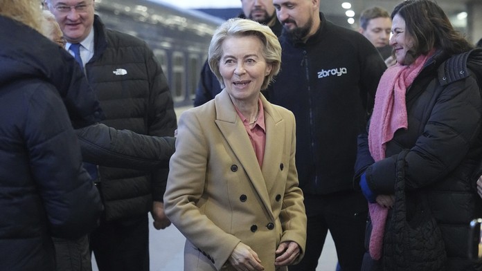 Svetoví lídri navštívili pri príležitosti výročia Ukrajinu