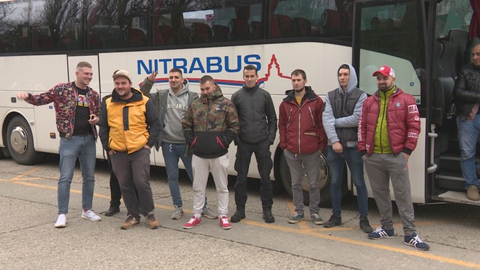 Čistenie karanténneho cestra v Gabčíkove.