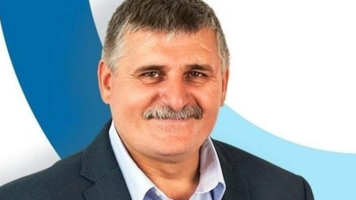 Štefan Štefek.