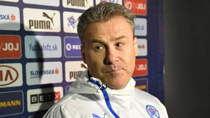 Tréner slovenskej futbalovej reprezentácie do 21 rokov Pavel Hapal.