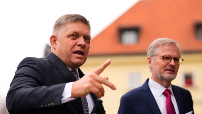 Český premiér Petr Fiala víta v Prahe slovenského premiéra Roberta Fica (27. 2).