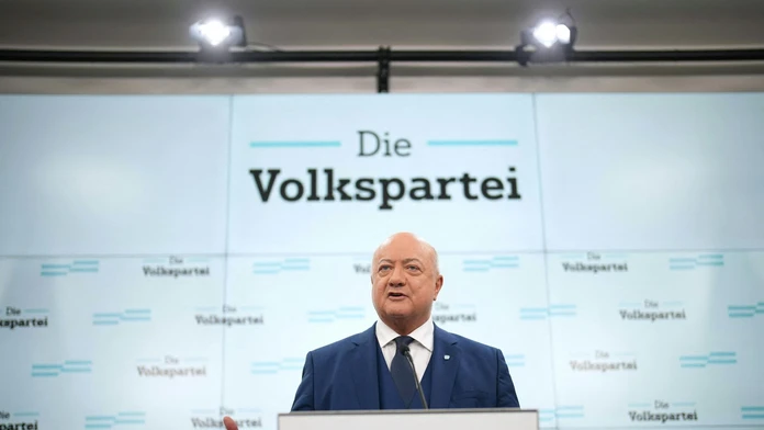 Rakúski ľudovci, sociálni demokrati a liberáli sa dohodli na vytvorení vlády