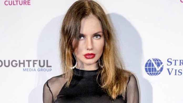 Yuliya Lasmovich 