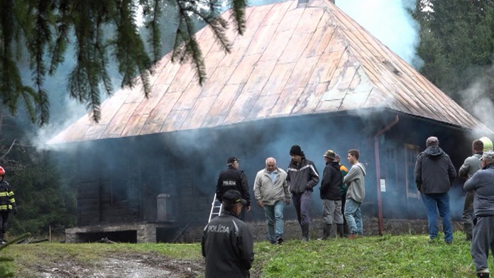 V tejto chate zhorel 18-ročný mladík.