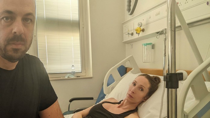 Američanku, ktorú postihol na Malte neúplný potrat, letecky odvezú do Španielska