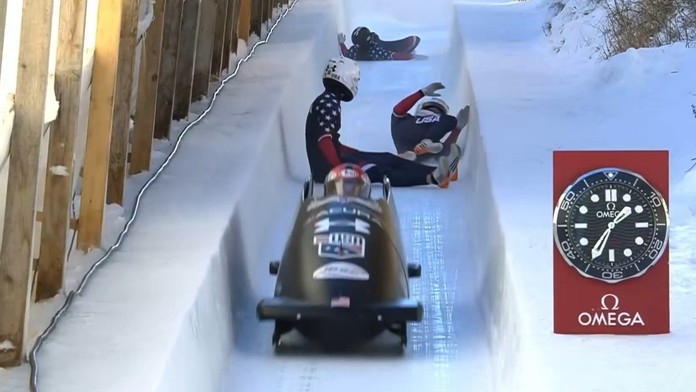 VIDEO: Na štarte nechal kolegov, no náročnú situáciu zvládol. Američania sa postarali o kuriozitu