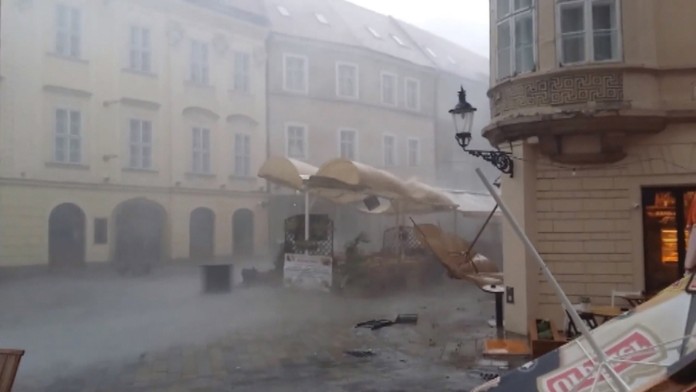 petro burkyweb_jpg_bez_watermarku_1.jpg