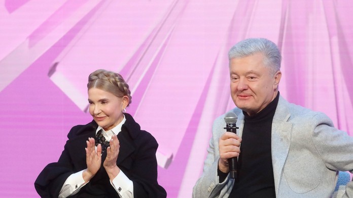 Trump za Zelenského chrbtom vyjednáva s ukrajinskou opozíciou. Kontaktoval Tymošenkovú aj Porošenka, píše Politico