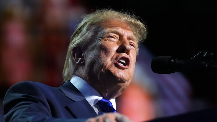 „Už to dlhšie nevydržia.“ Donald Trump prezradil, kedy sa skončí vojna s Iránom