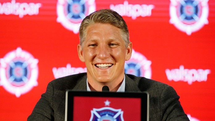 Bastian Schweinsteiger na tlačovej konferencii v Chicagu.