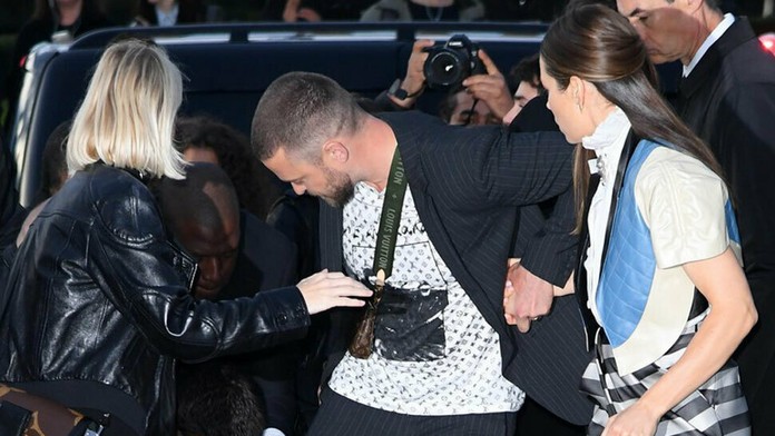 Východ a západ za jedným stolom