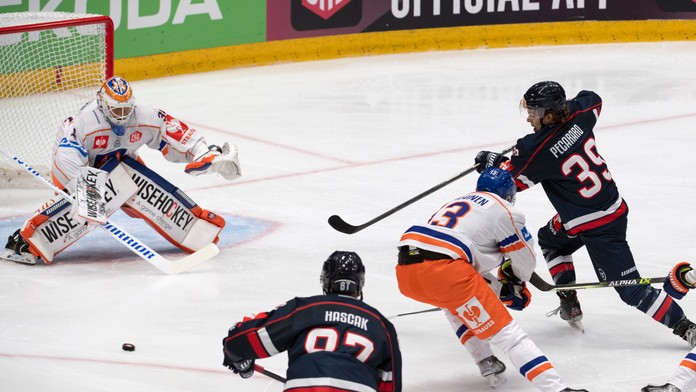 Slovan začal púť v tohtosezónnej Lige majstrov domácou prehrou s Tapparou