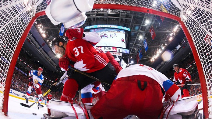 Snímka zo zápasu Kanada - Rusko