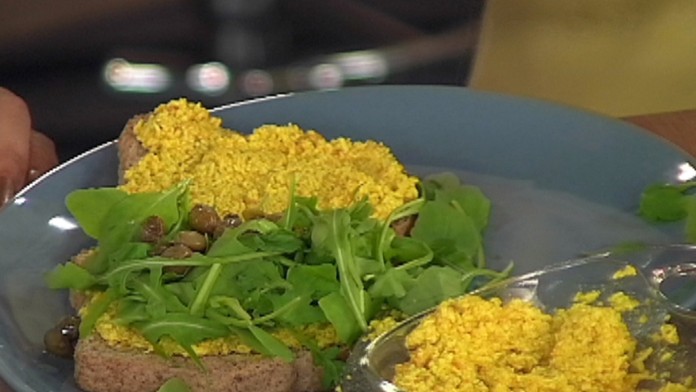 Zdravý sendvič na opaľovanie.