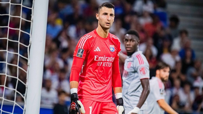 Greif má za sebou vydarený debut v drese Lyonu. K víťazstvu prispel čistým kontom