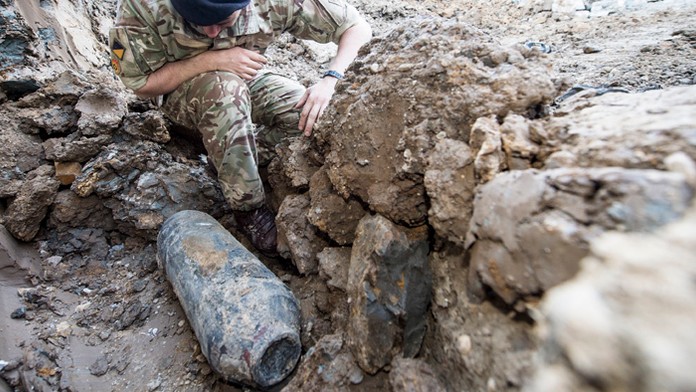 Až 50-kilogramová bombu z 2. sv. svetovej vojny pri štadióne Wembley.