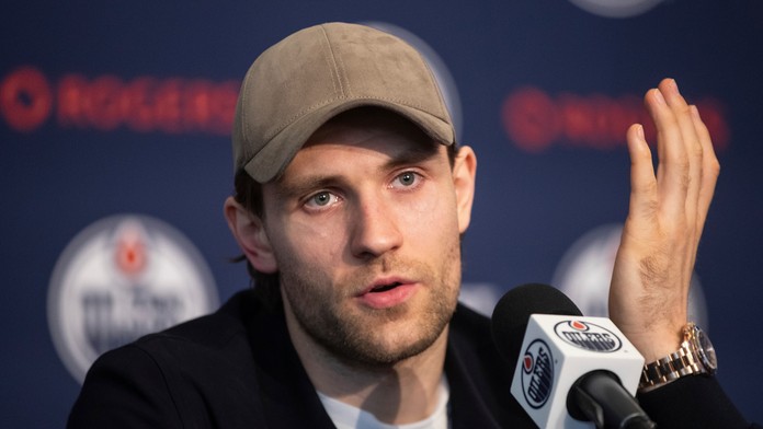 O jeho klubovej budúcnosti sa už vedú debaty, hviezda NHL urobila dôležitý životný krok