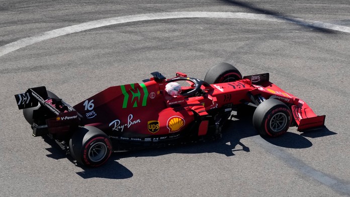 Monacký pilot F1 Charles Leclerc na VC Ruska.