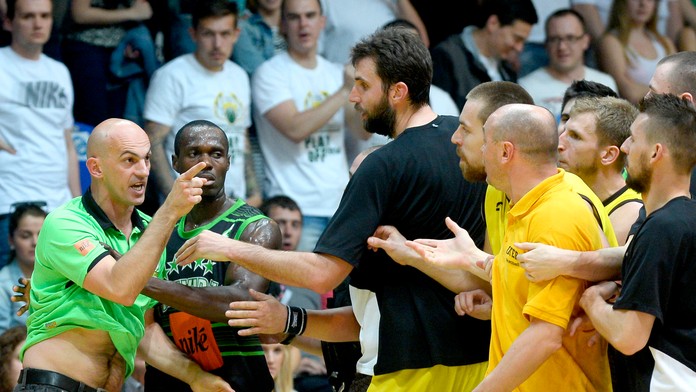  Piatkový tretí duel finále Slovak Sport.tv Basket extraligy mužov medzi BC Prievidza a BK Inter Incheba Bratislava s naplánovým