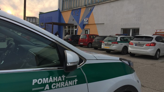 Vchod do lezeckej steny K2 v Bratislave.