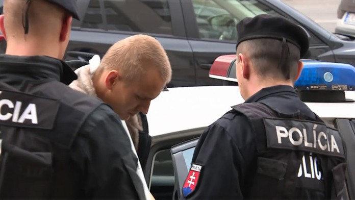 Richard zavraždil lásku svojho života a vrhol sa aj na svokru. Teraz pozná svoj trest