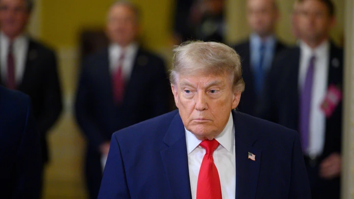 Trump nariadil prerušiť všetok obchod medzi USA a Španielskom