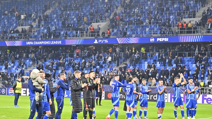 Hráči Slovana ďakujú fanúšikom