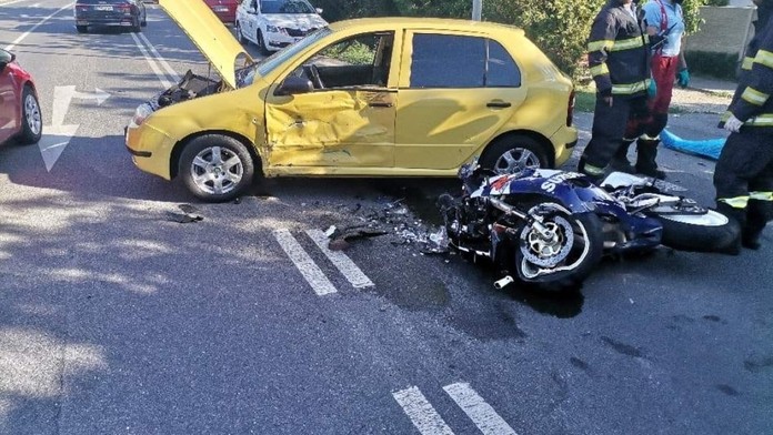 Tragická nehoda v hlavnom meste: Motorkár neprežil zrážku s autom