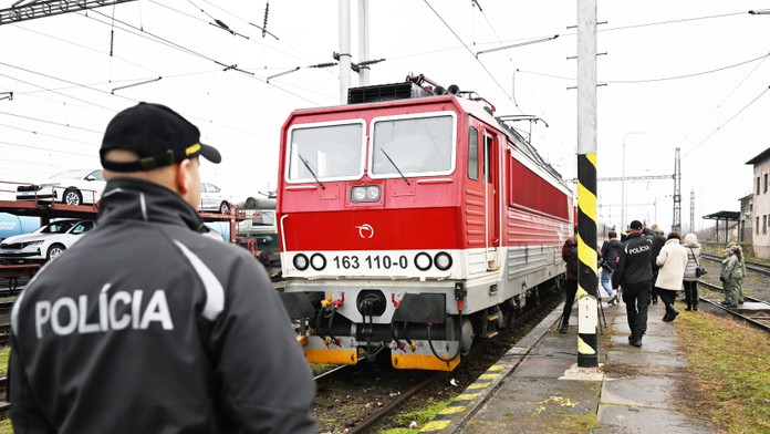 Tragédia v Handlovej. Chlapec (†13) sa vracal domov s vysvedčením, zabil ho prechádzajúci vlak