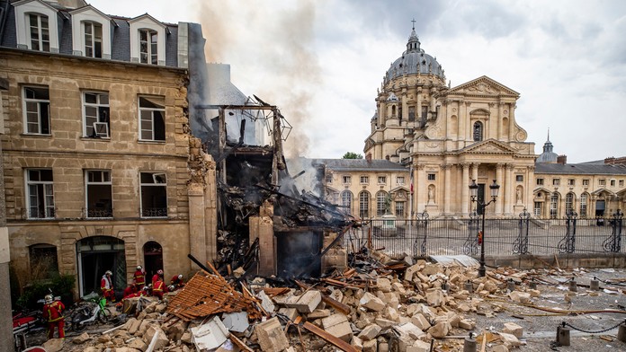 Výbuch domu v Paríži