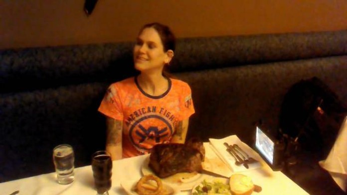 Molly Schuyler zjedla steak v rekordnom case.jpg