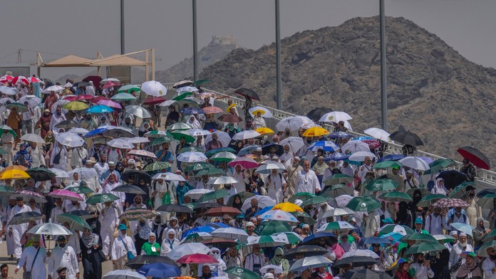Hrozivé čísla. Počas púte hadždž v Saudskej Arábii zomrelo v dôsledku horúčavy najmenej 323 pútnikov