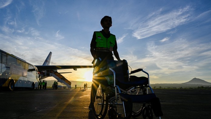 Desivý incident na letisku v Tenerife: Muž chcel do lietadla na invalidnom vozíku prepašovať mŕtvu manželku